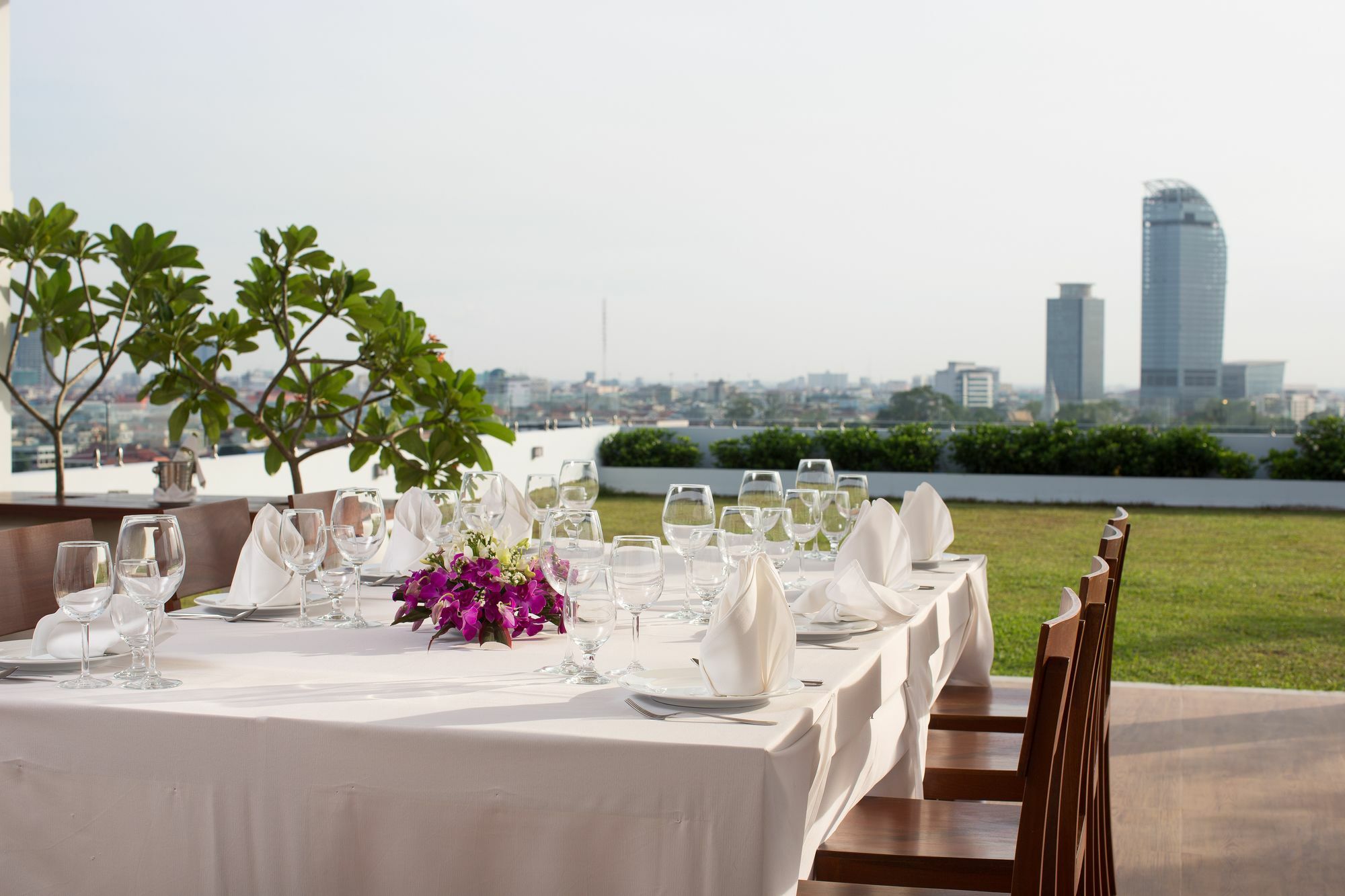 Bellevue Serviced Apartments Phnom Penh Eksteriør billede